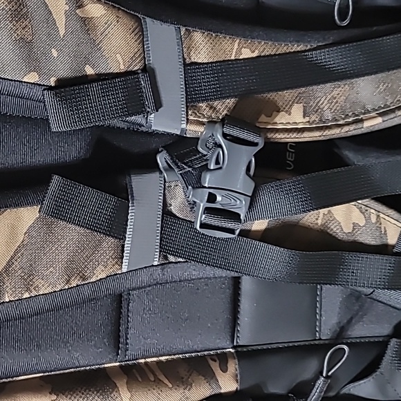 The North Face Borealis Backpack - Picture 6 of 11